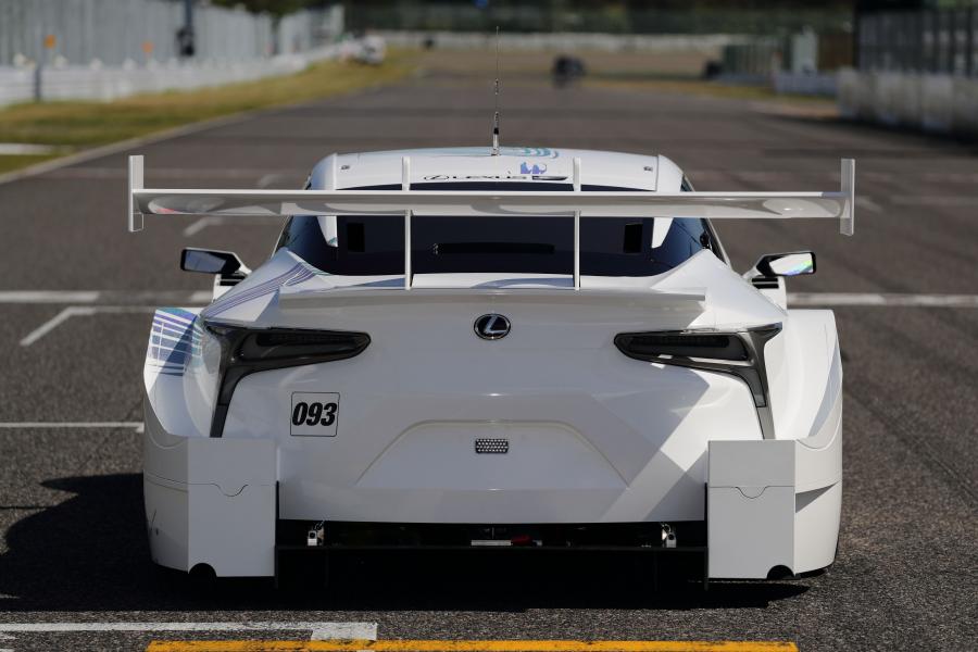  Lexus LC500 Super GT by Gazoo Racing 2017 года  (фото 13 из 23)